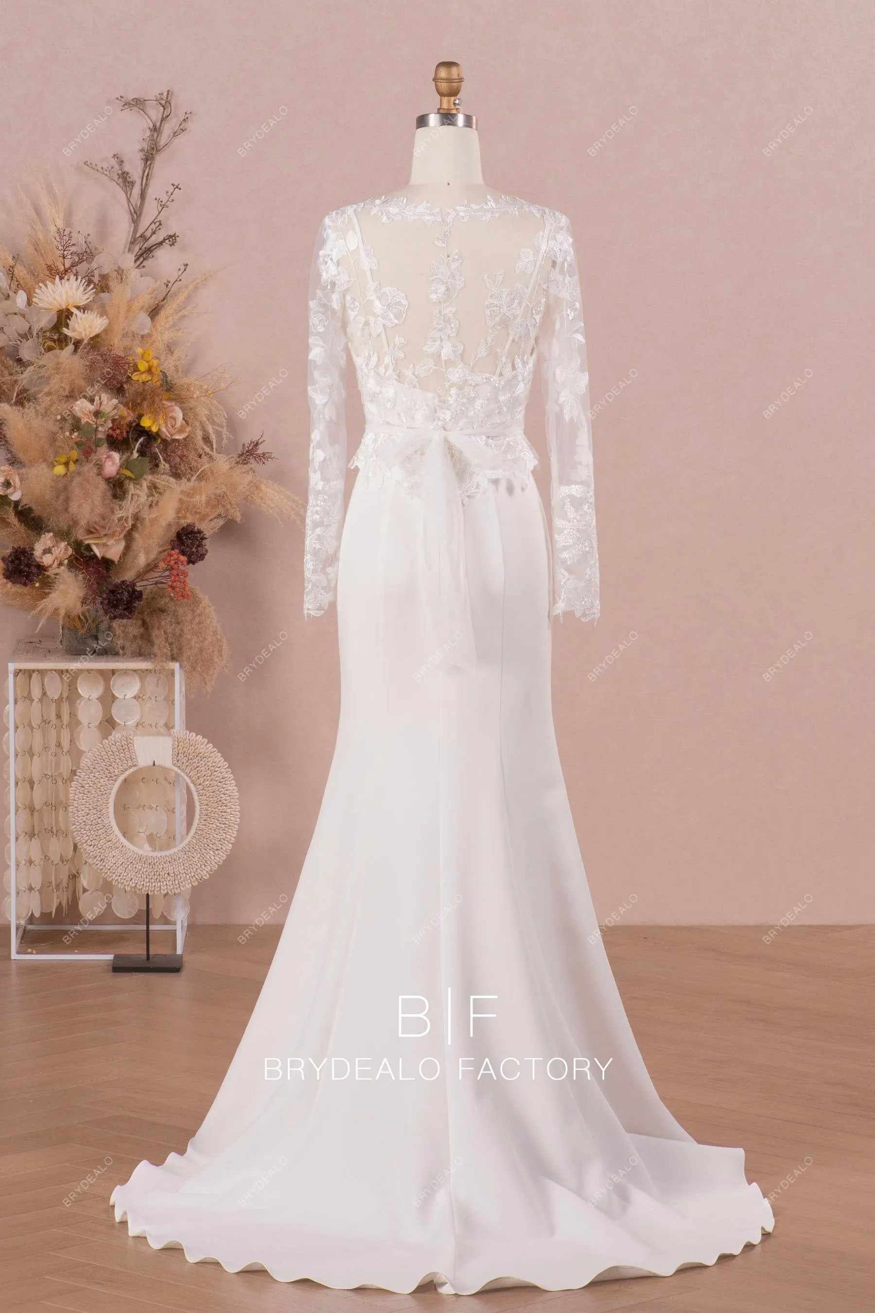 V-neck Lace Bolero Modern Two-Piece Crepe Mermaid Wedding Dress